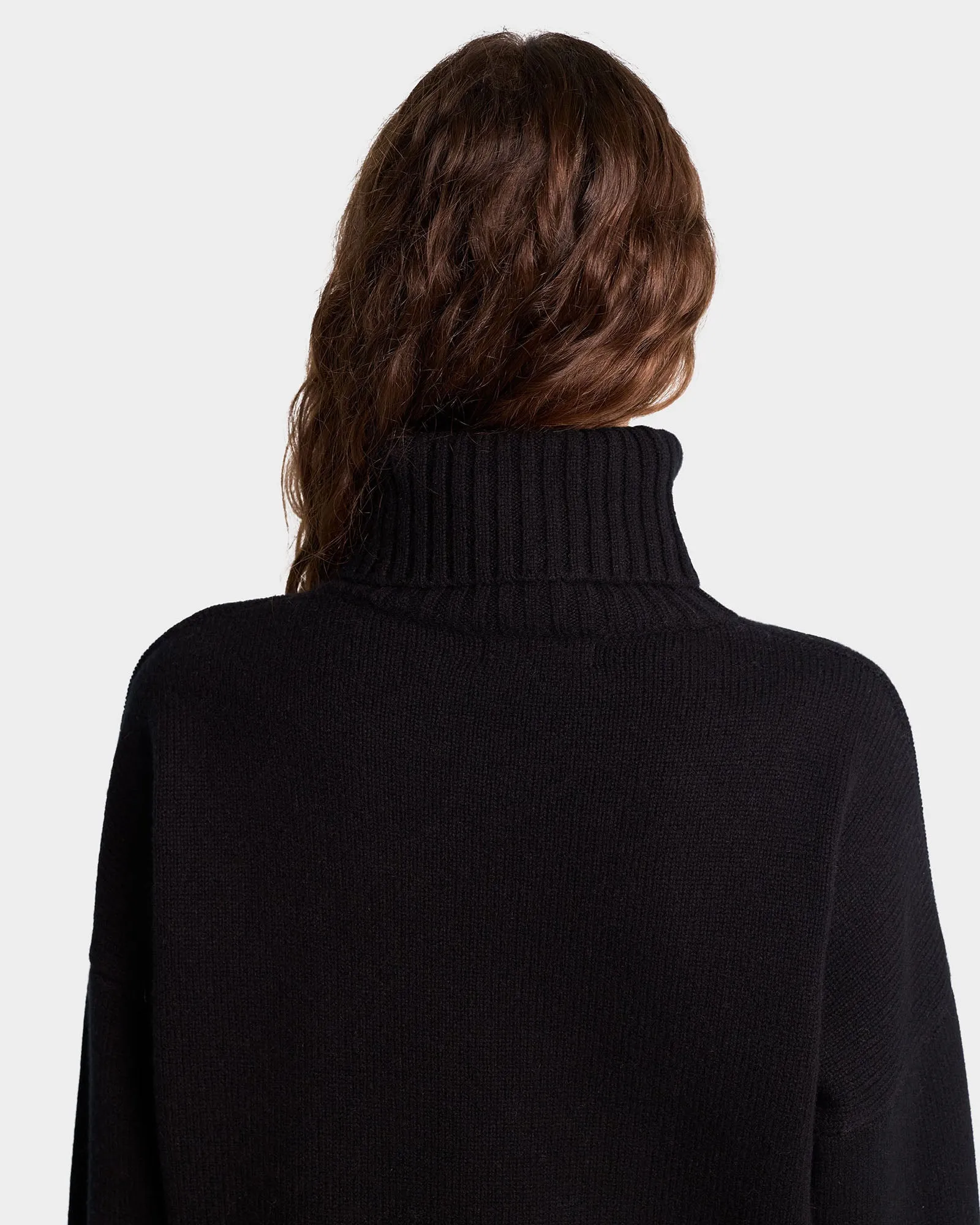 SRC Wool Turtleneck - Black/White